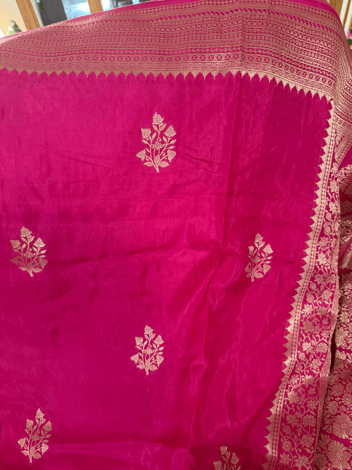 Rani Pink Mango silk saree with Zari Border and Pallu
