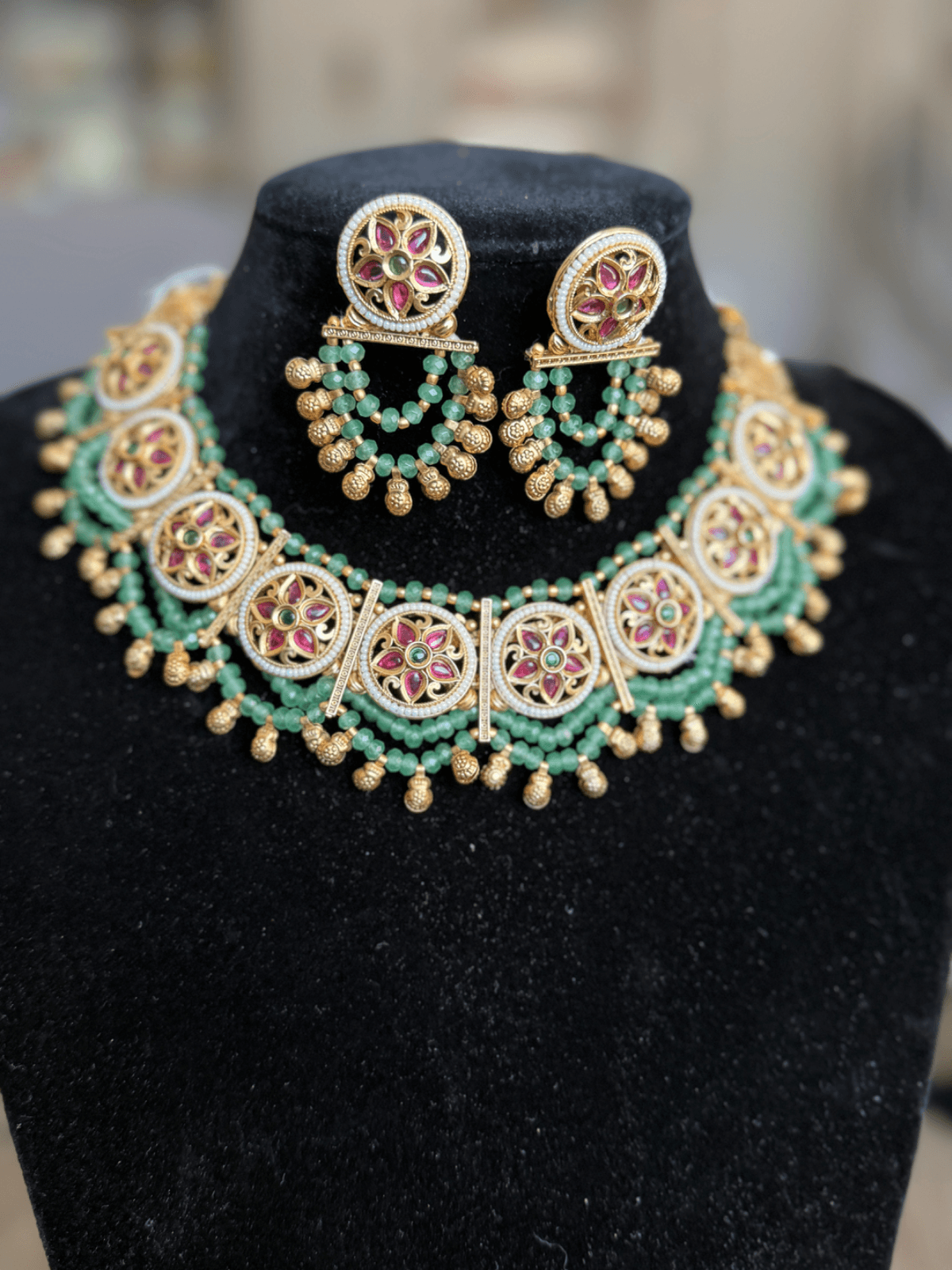 Rajwadi Choker Necklace with Green beads