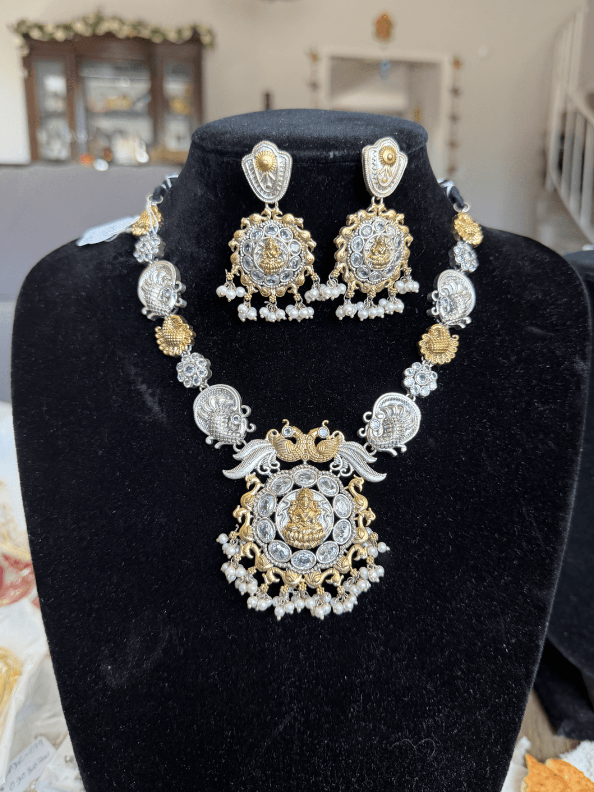 Two-tone temple-inspired jewelry set