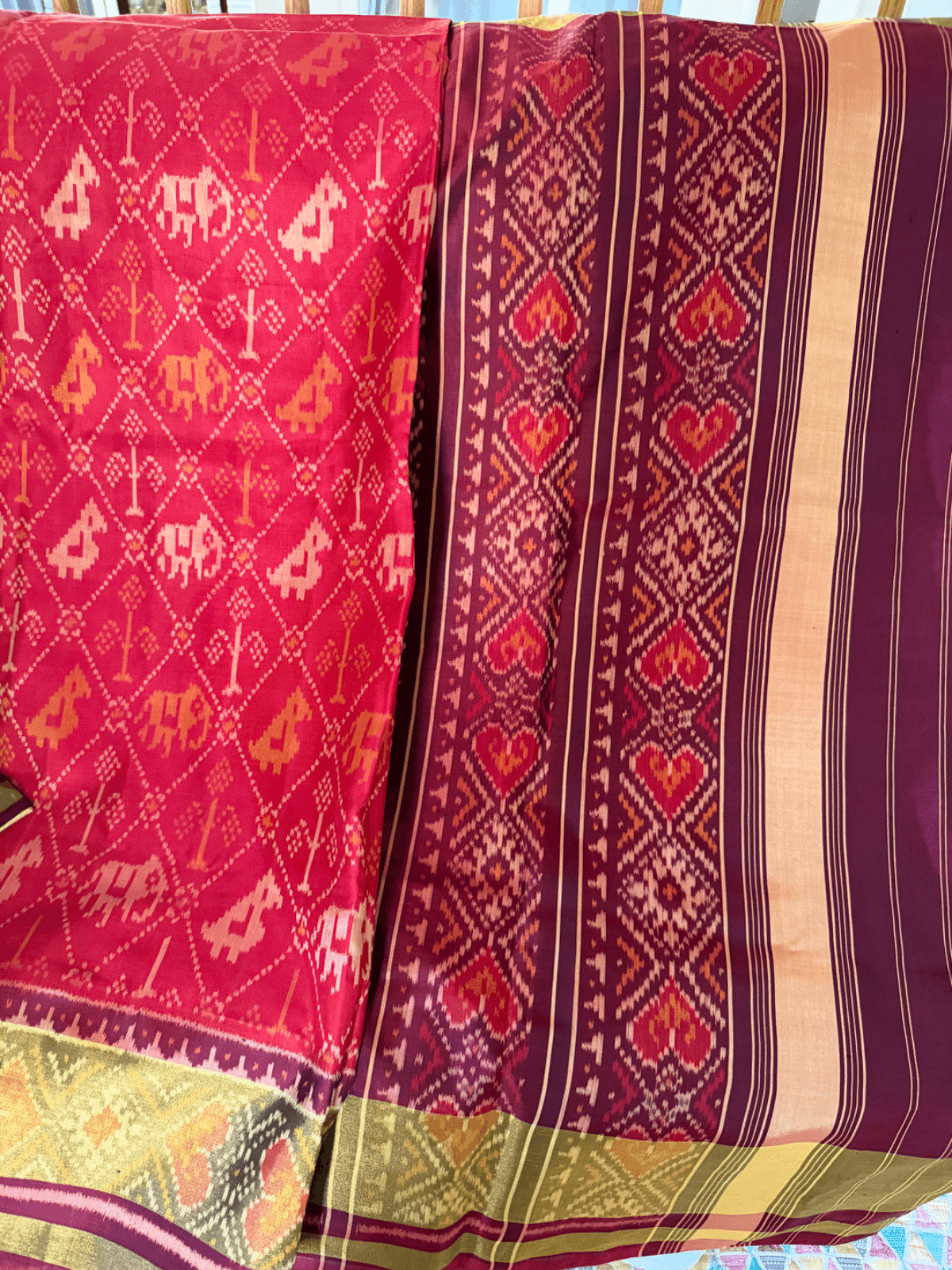 Rajkoti single-ikat Patola silk saree in Nari Kunjk design